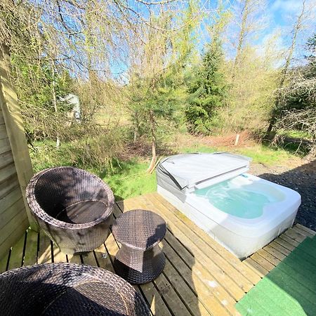 Вілла Blair Tiny House With Private Hot Tub - Fife - Loch Leven - Lomond Hills Данфермлін Екстер'єр фото