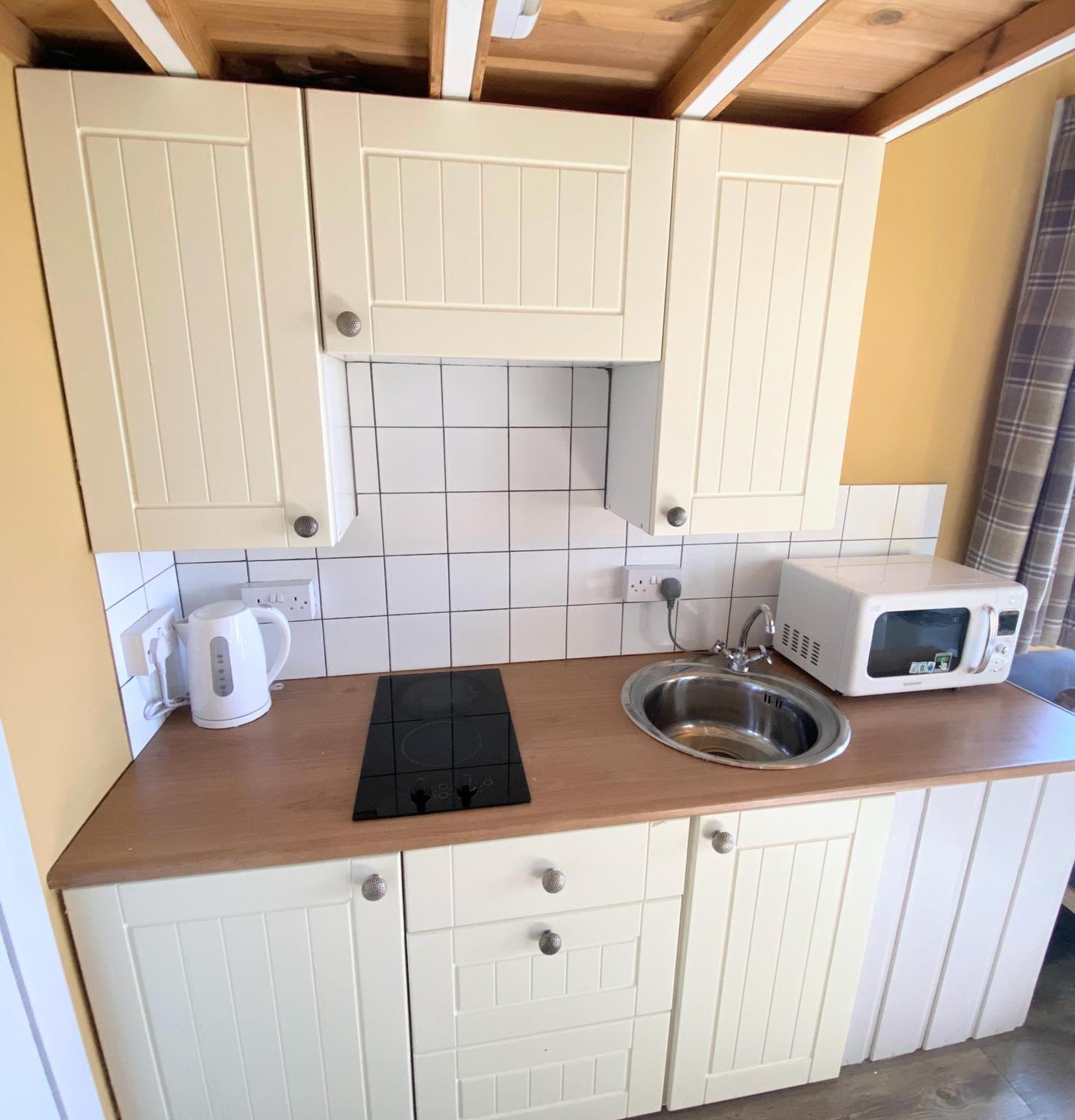 Вілла Blair Tiny House With Private Hot Tub - Fife - Loch Leven - Lomond Hills Данфермлін Екстер'єр фото
