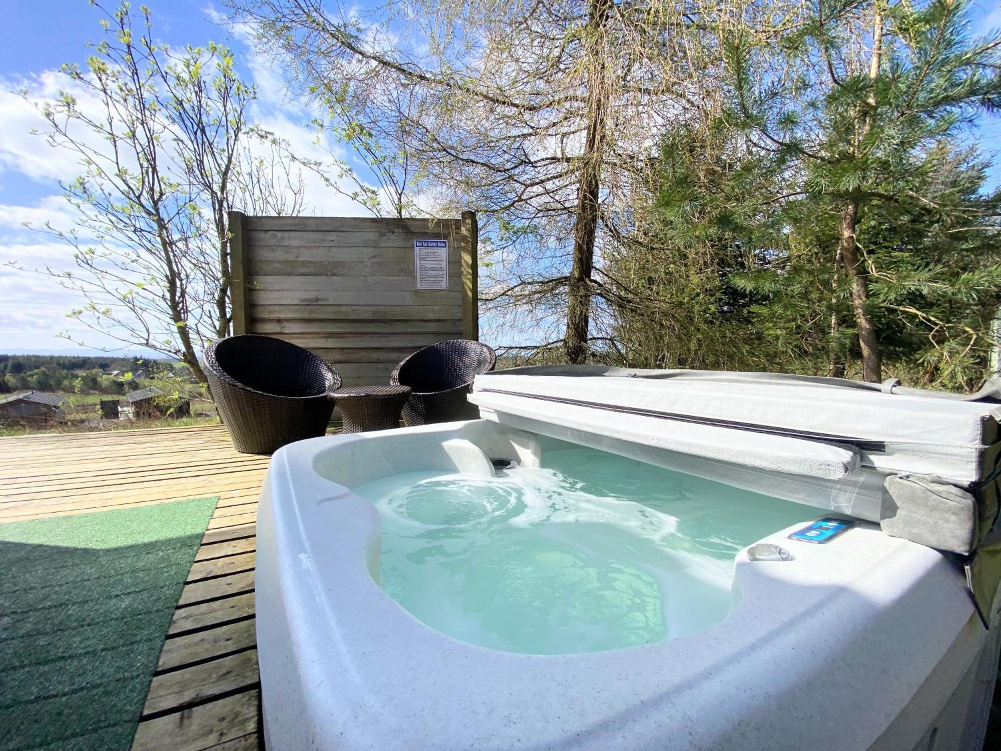 Вілла Blair Tiny House With Private Hot Tub - Fife - Loch Leven - Lomond Hills Данфермлін Екстер'єр фото